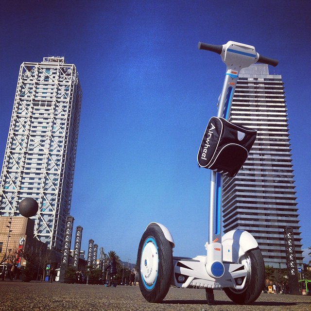 Airwheel двухколесных скутеров интеллигентая(ый) Self-balancing является ведущим на рынке премиум качества.