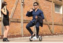 Интеллектуальная технология делает все проще. Airwheel S6 оснащены седло электрический скутер является одним из них.